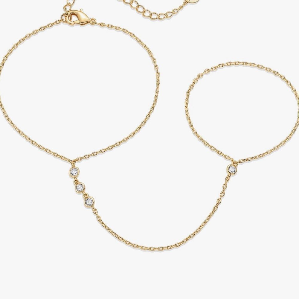 Gold hand chain - Picture 5 of 5